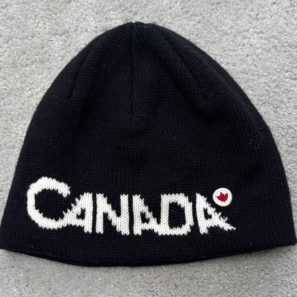 Black Canada Knit Beanie Toque Vancouver 2010 Winter Olympics
